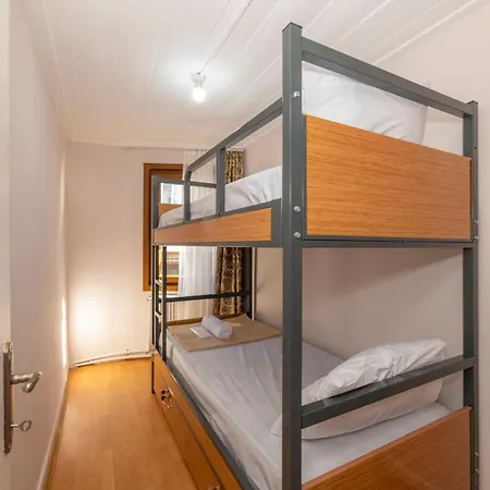 Hostel Taksim Wooden House Istanbul