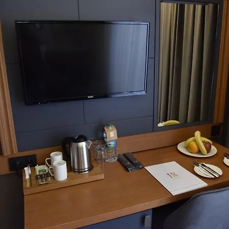 Four Seven Hotel 4*