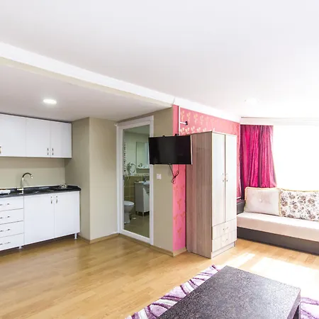 Stone Garden Apartment *