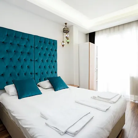Alf Istanbul