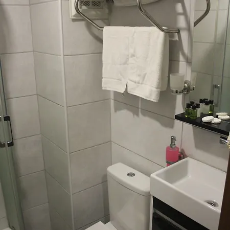 Alf Hotel
