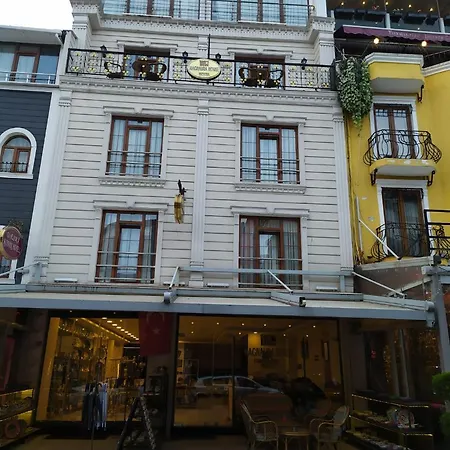 Hotel Magnaura House 3*