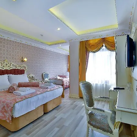 Nayla Palace Hotel