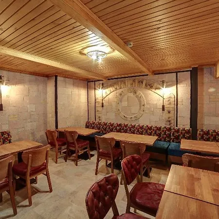 Aparthotel Ardilas