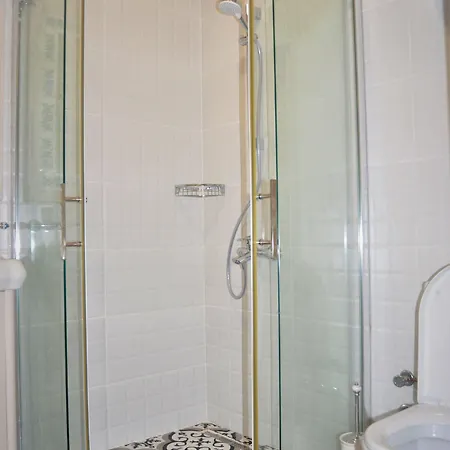 Hotel Emil House Apart