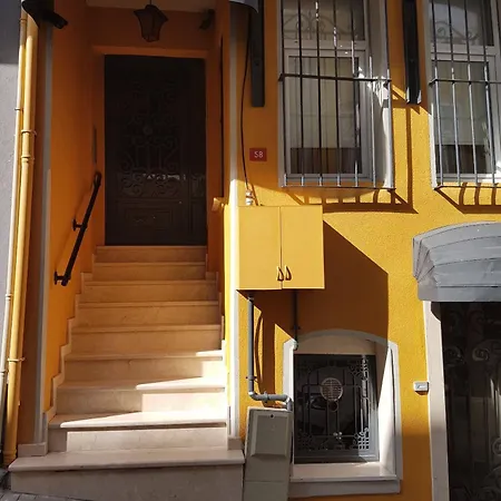 Emil House Apart 2*