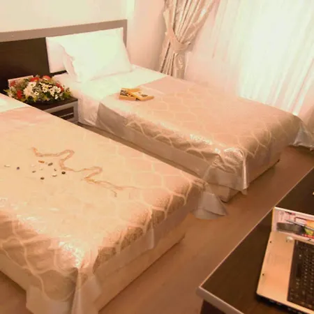 Hotel Pearl 3*
