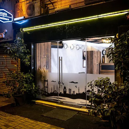 Insta Karakoy Aparthotel 2*