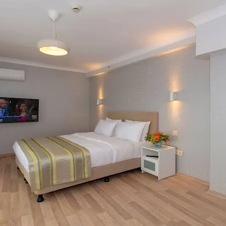 Hotel Feri 2*