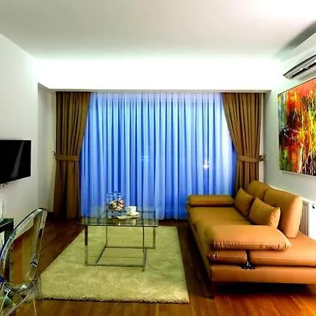 Hotel The Place By Cey