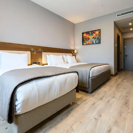 La Quinta By Wyndham Gunesli Hotell