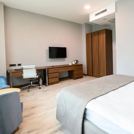 La Quinta By Wyndham Gunesli 5*