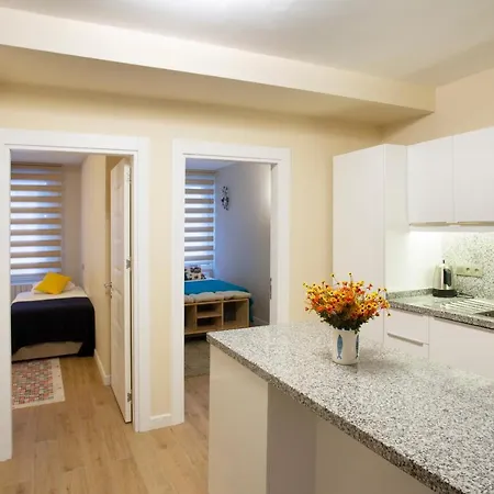 Deniz Apartment *