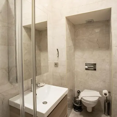 Deniz Apartment Istanbul