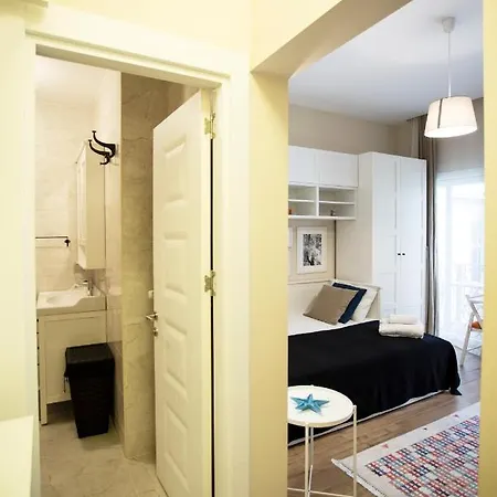 Deniz Apartment Istanbul