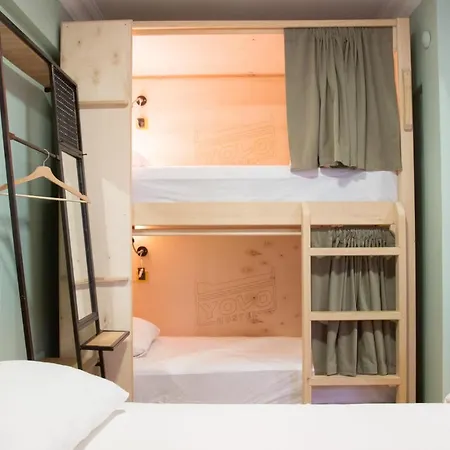 Yolohostel Hostel *