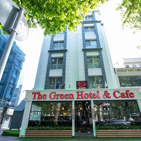 Hotel The 4*