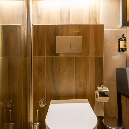 Rush Hotel
