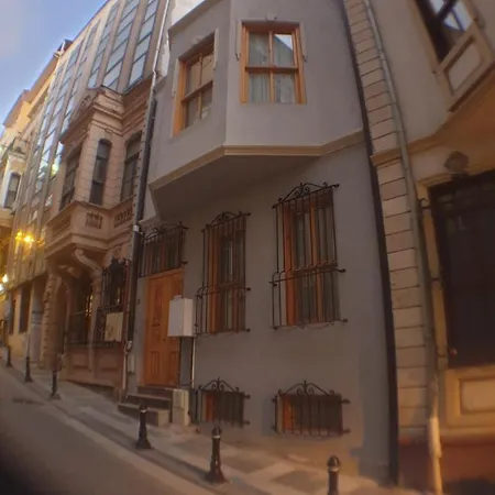 Staryy Dom Отель Стамбул