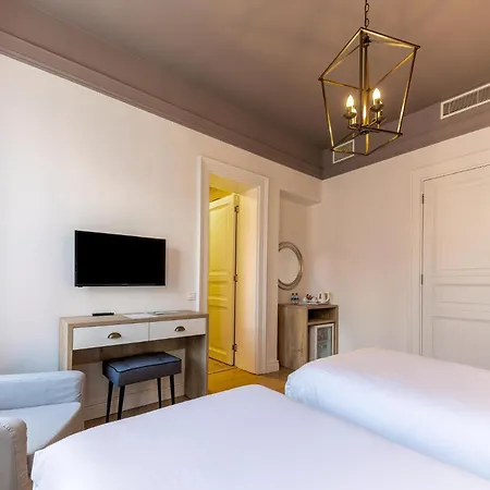 Hotel Petros 2*