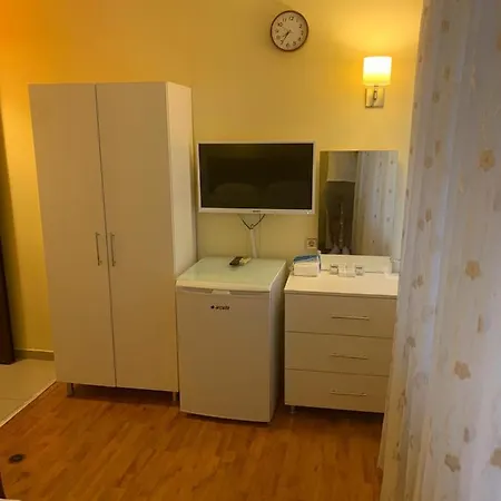 Hotel Adil Konak *