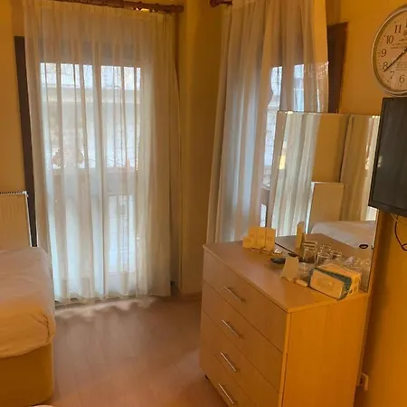 Hotel Adil Konak *