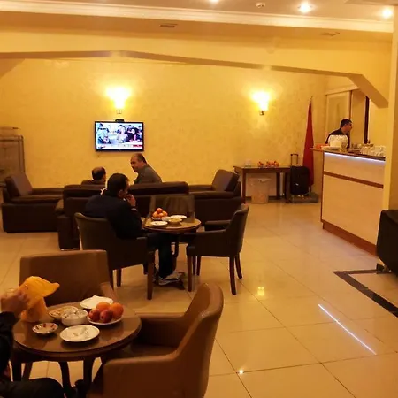 Hotel Adil Konak *