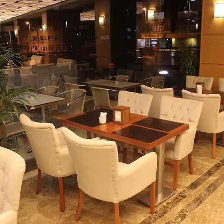 Grand Avcilar Ξενοδοχείο 3*