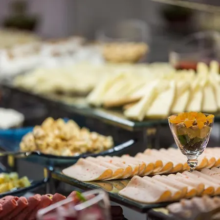 Hotel Metropolitan Taksim 4*