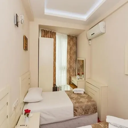 Hotel Maral