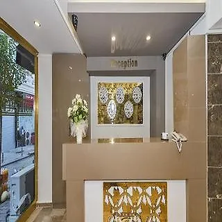 Metrolux Hotel 5*