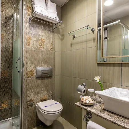 Amira Hotel 4*