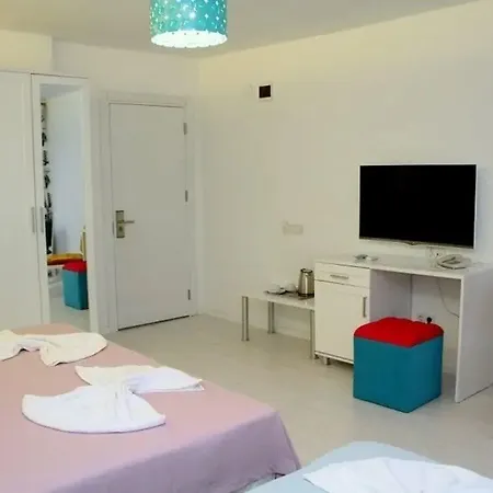 Yazar 3* Istanbul