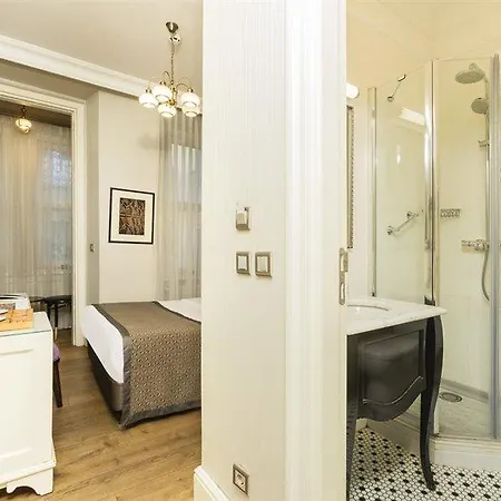 Meroddi Galata Mansion Отель