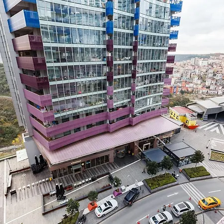 Modern Studio With Fascinating City View In Sariyer *