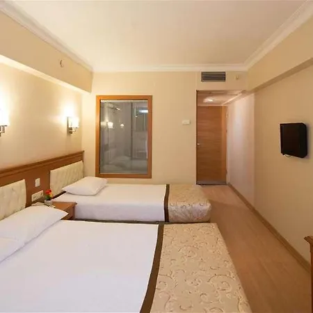 מלון Prestige Old City 3*