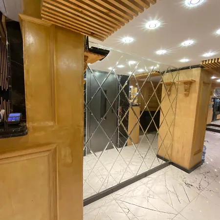 Siesta Premium Hotel 2*