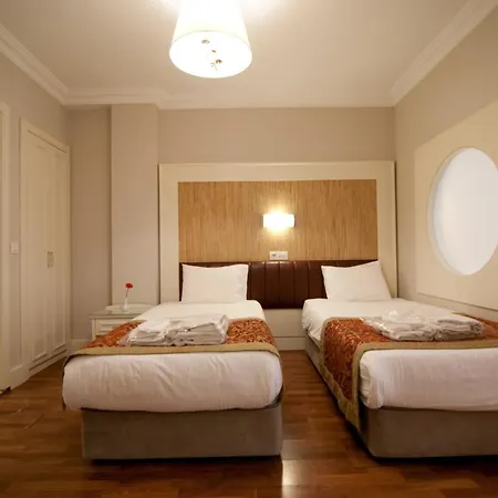 Taksim Metropark Otel 4*