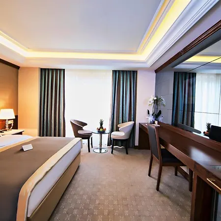Hotel Eurostars Old 4*