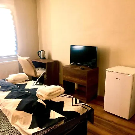 Ender Hostel *