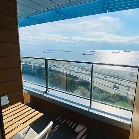 Lux 2 With Seaview In Center ホテル