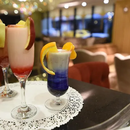 Midmar Deluxe Hotel