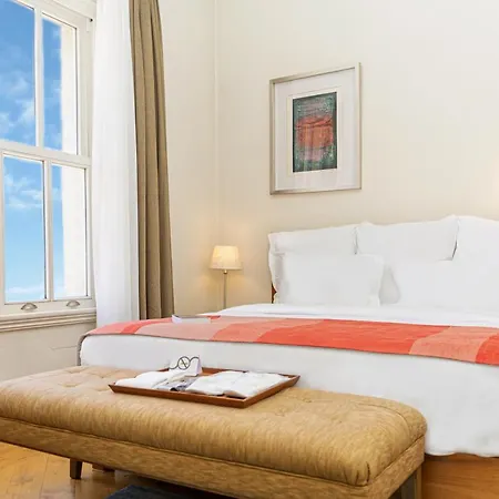 Tomtom Hotel 5*
