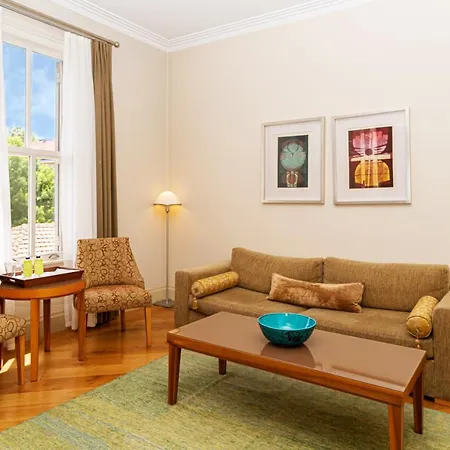 Tomtom Hotel 5*