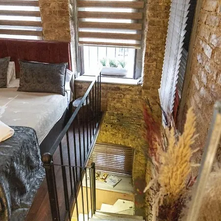 Historic Galata Aparthotel 3*