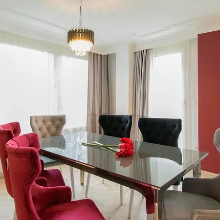 Opulent Bosphorus View