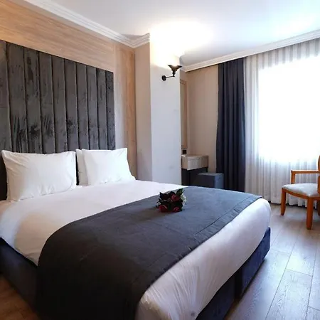 Mineo Taksim