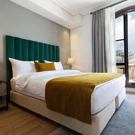 فندق Sirkeci 4*