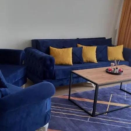 Apartment Aris Grand Tower