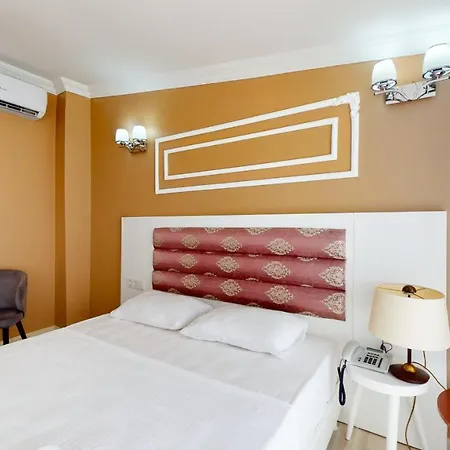 The Wolf Otel